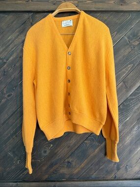Vintage Arnold Palmer Sherbet Orange Button-Front Men’s Cardigan Sweater